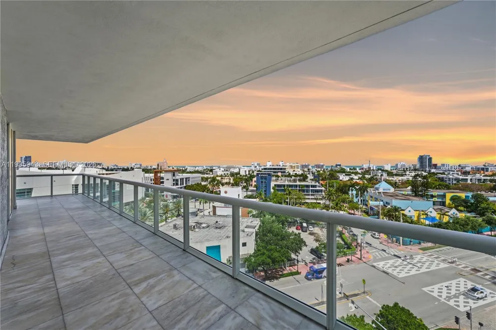 450 Alton Rd #910 Miami Beach, FL 33139