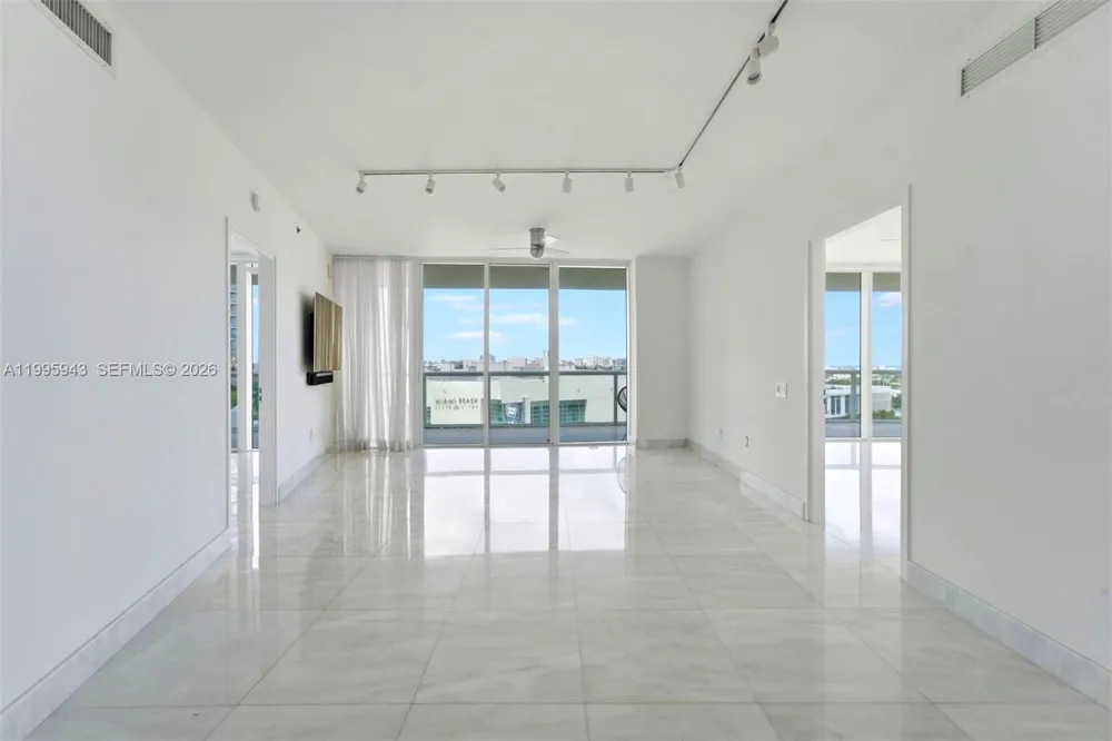 450 Alton Rd #910 Miami Beach, FL 33139