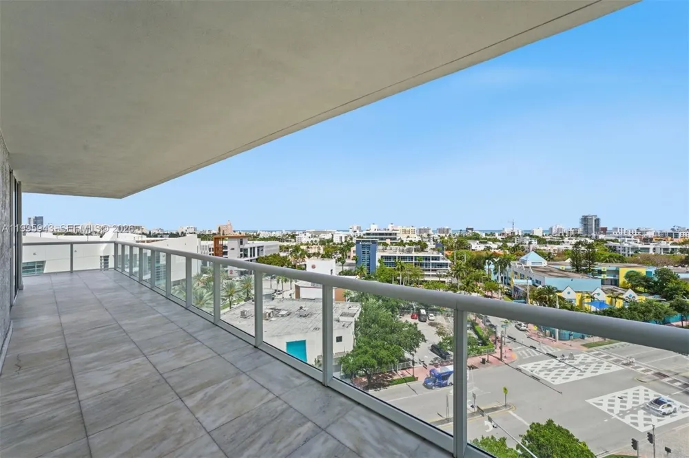 450 Alton Rd #910 Miami Beach, FL 33139