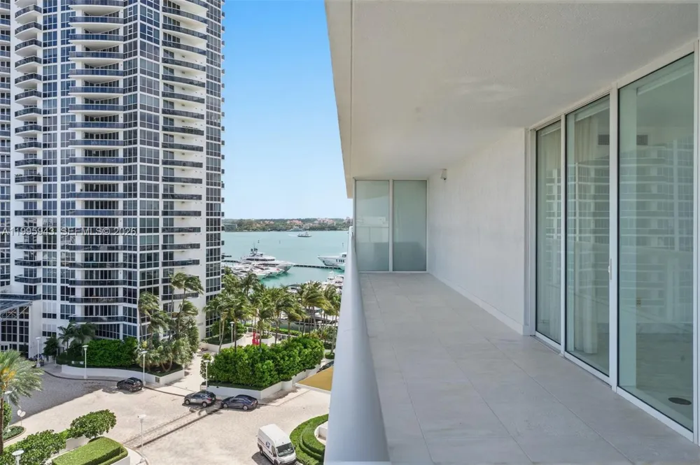 450 Alton Rd #910 Miami Beach, FL 33139