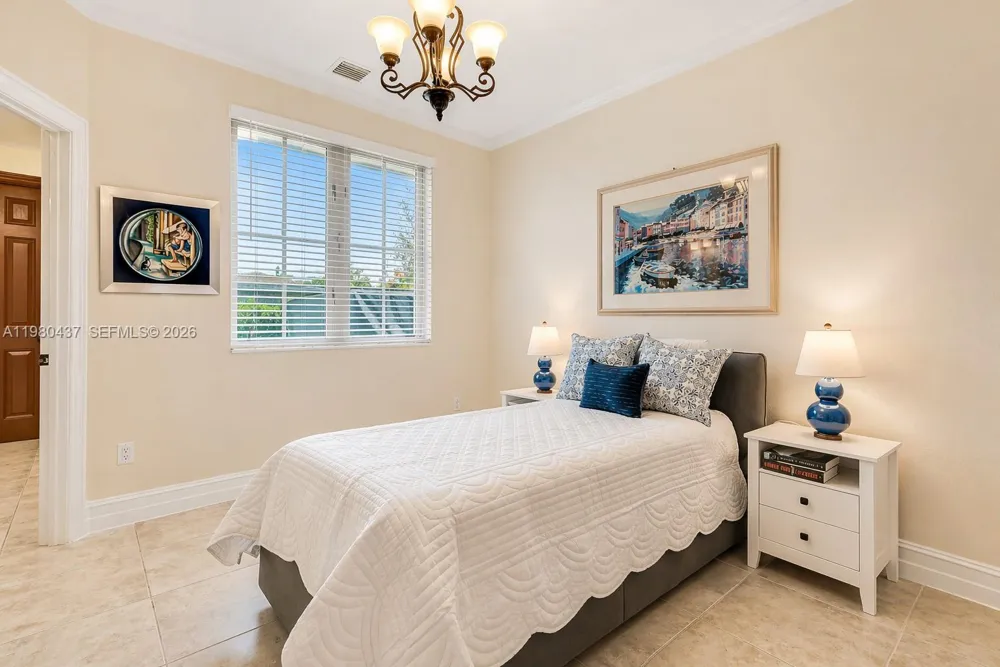 13425 SW 37th Pl Davie, FL 33330