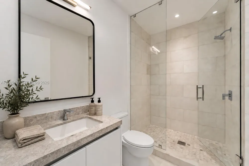175 SE 25th Road #3602 Miami, FL 33129