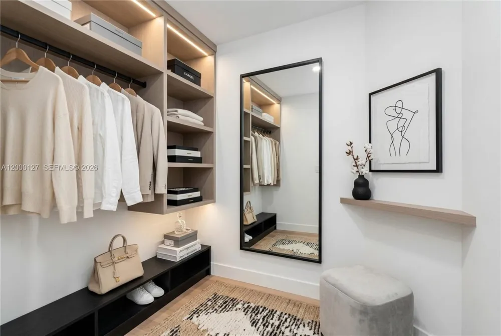 175 SE 25th Road #3602 Miami, FL 33129