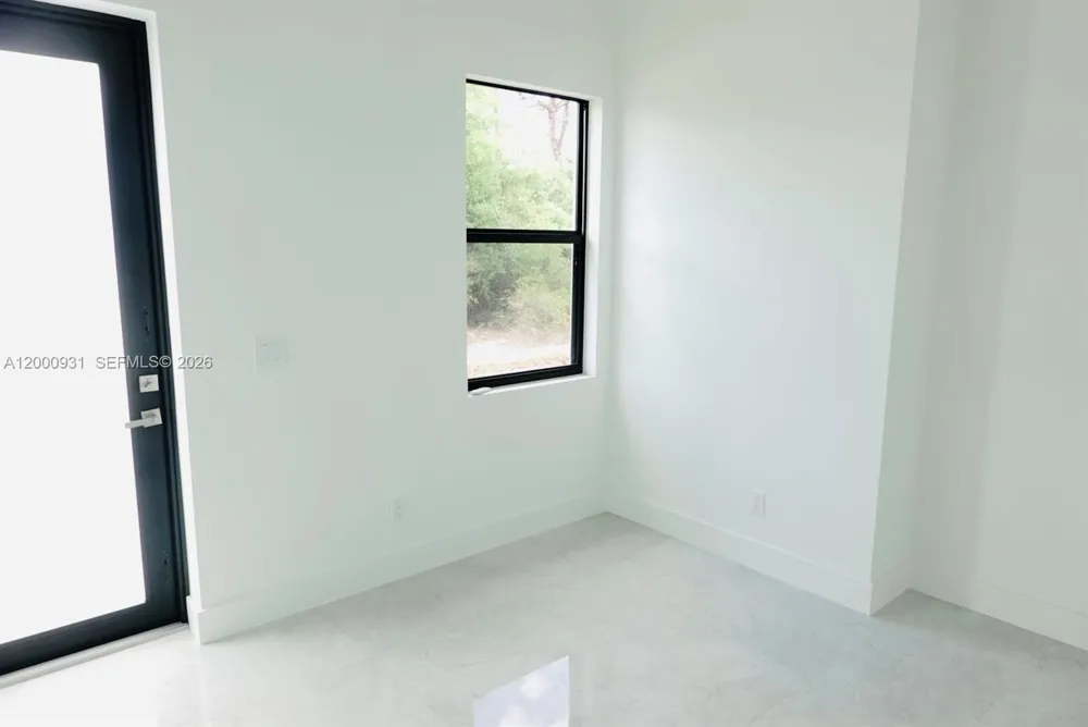 700 Biscayne Dr Port Charlotte, FL 33953