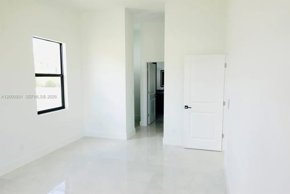 700 Biscayne Dr Port Charlotte, FL 33953