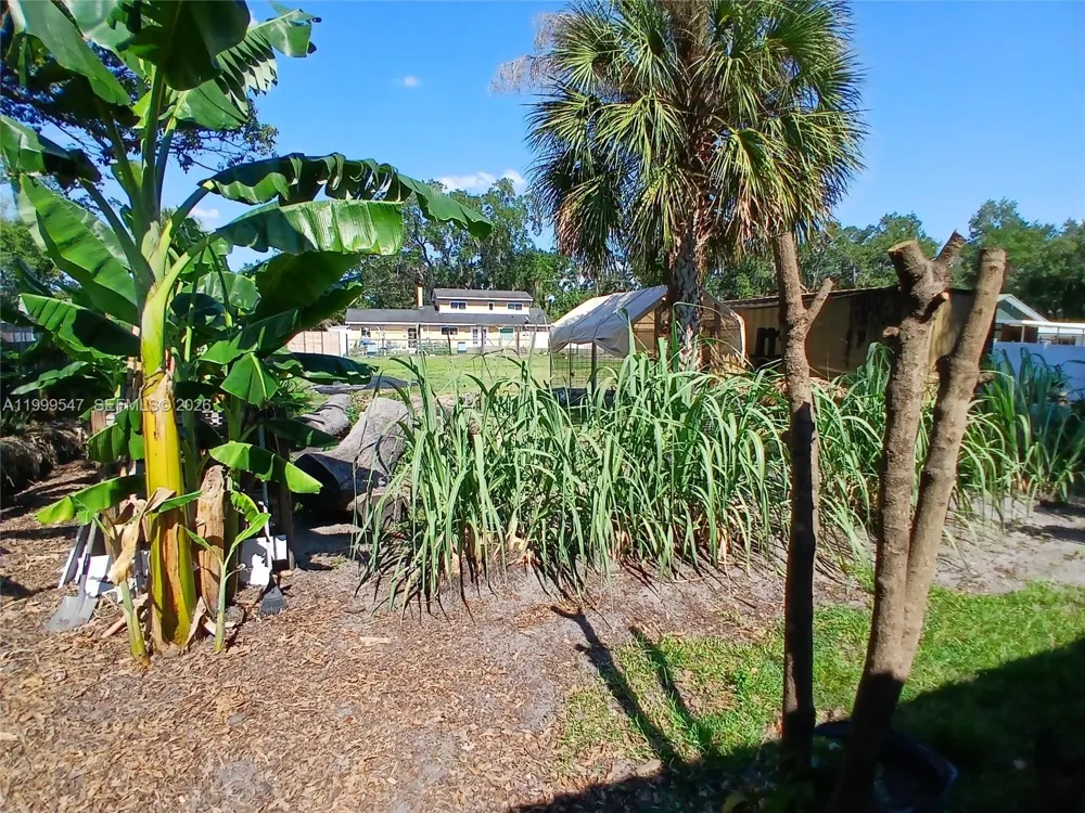 2211 NEW JERSEY RD Lakeland, FL 33803