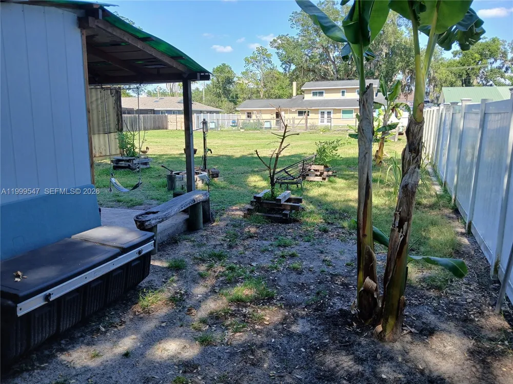 2211 NEW JERSEY RD Lakeland, FL 33803