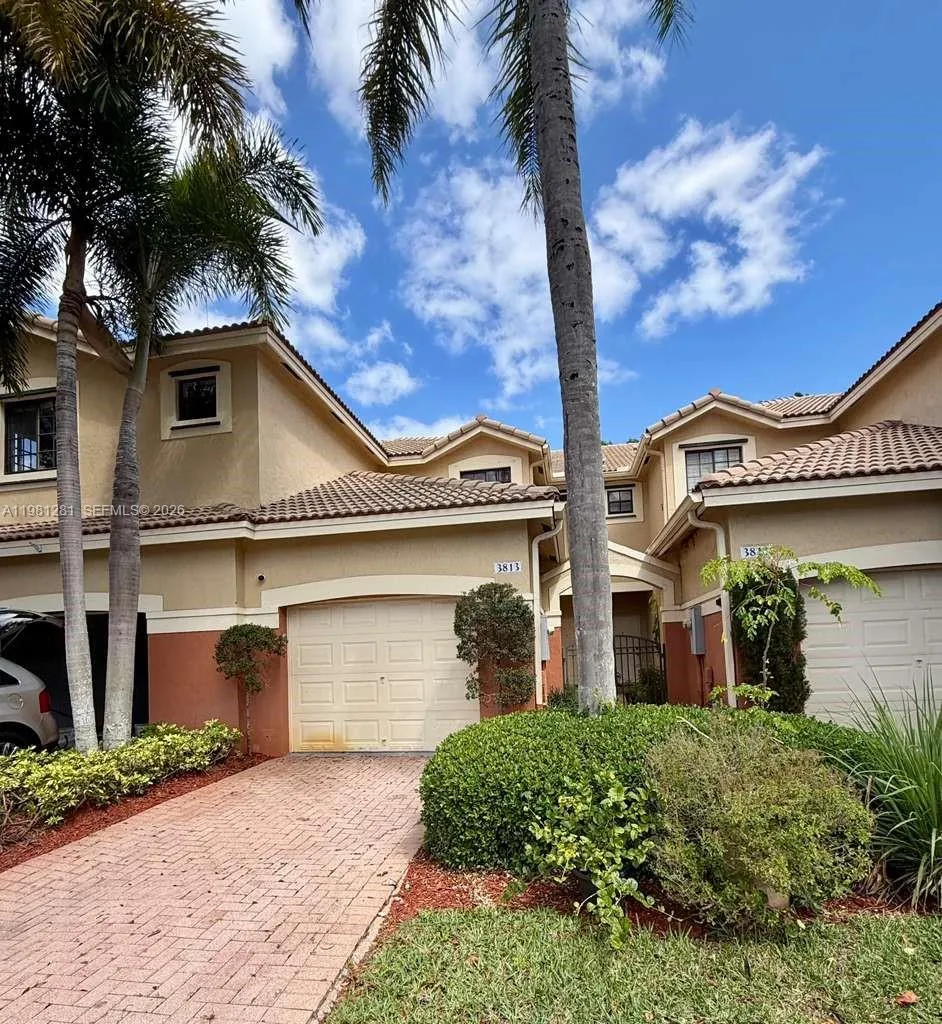 3813 Tree Top Dr Weston, FL 33332