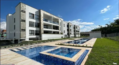1 Lagos de Iraka Suites & HomeSuite #103