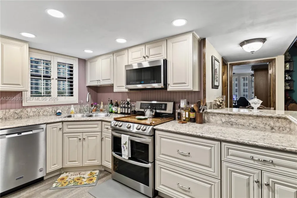 1500 S Ocean Dr #2G Hollywood, FL 33019