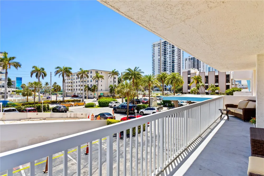 1500 S Ocean Dr #2G Hollywood, FL 33019