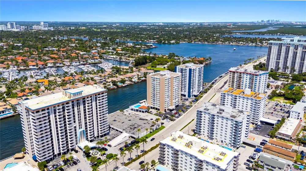 1500 S Ocean Dr #2G Hollywood, FL 33019