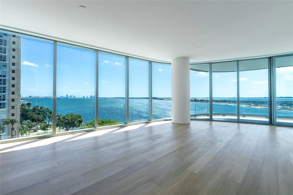175 SE 25 Rd #501 Miami, FL 33129