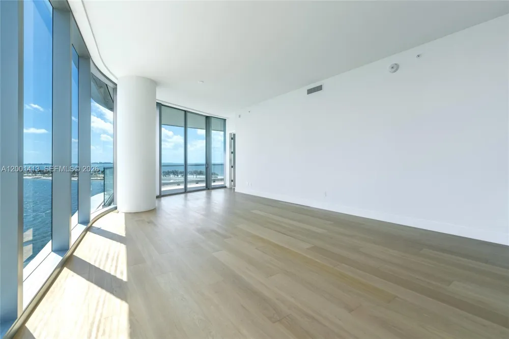 175 SE 25 Rd #501 Miami, FL 33129