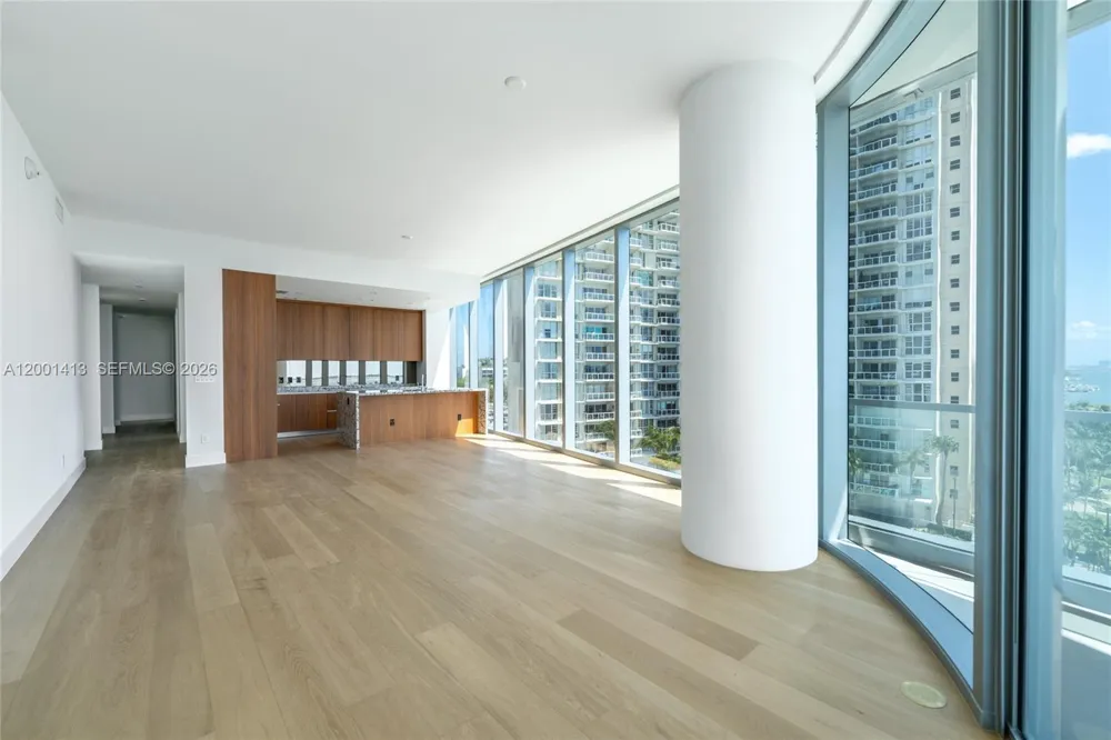 175 SE 25 Rd #501 Miami, FL 33129