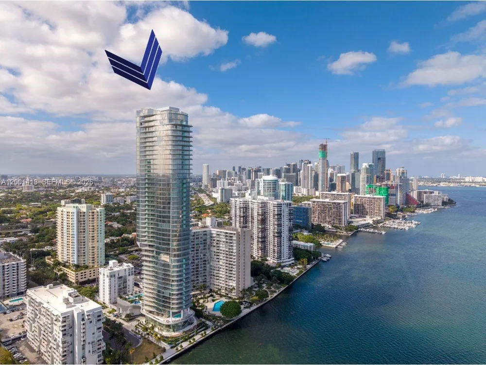 175 SE 25 Rd #501 Miami, FL 33129