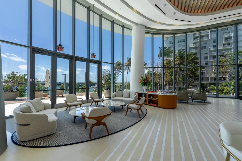 175 SE 25 Rd #501 Miami, FL 33129