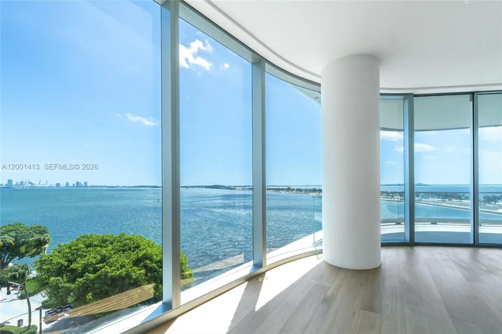 175 SE 25 Rd #501 Miami, FL 33129
