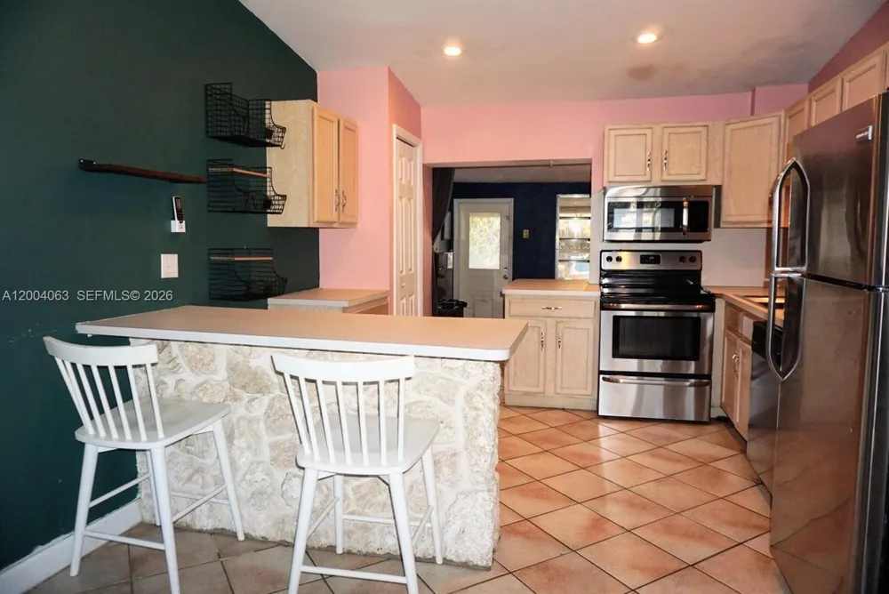 229 2nd Rd Key Largo, FL 33037