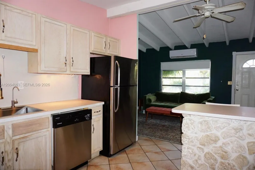 229 2nd Rd Key Largo, FL 33037