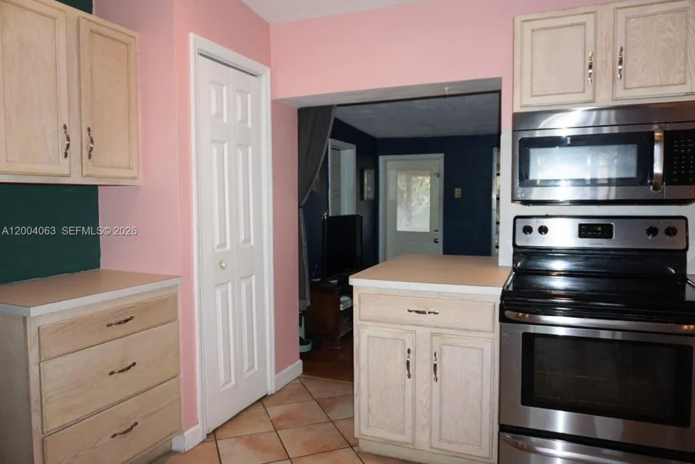 229 2nd Rd Key Largo, FL 33037