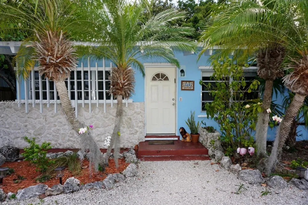 229 2nd Rd Key Largo, FL 33037