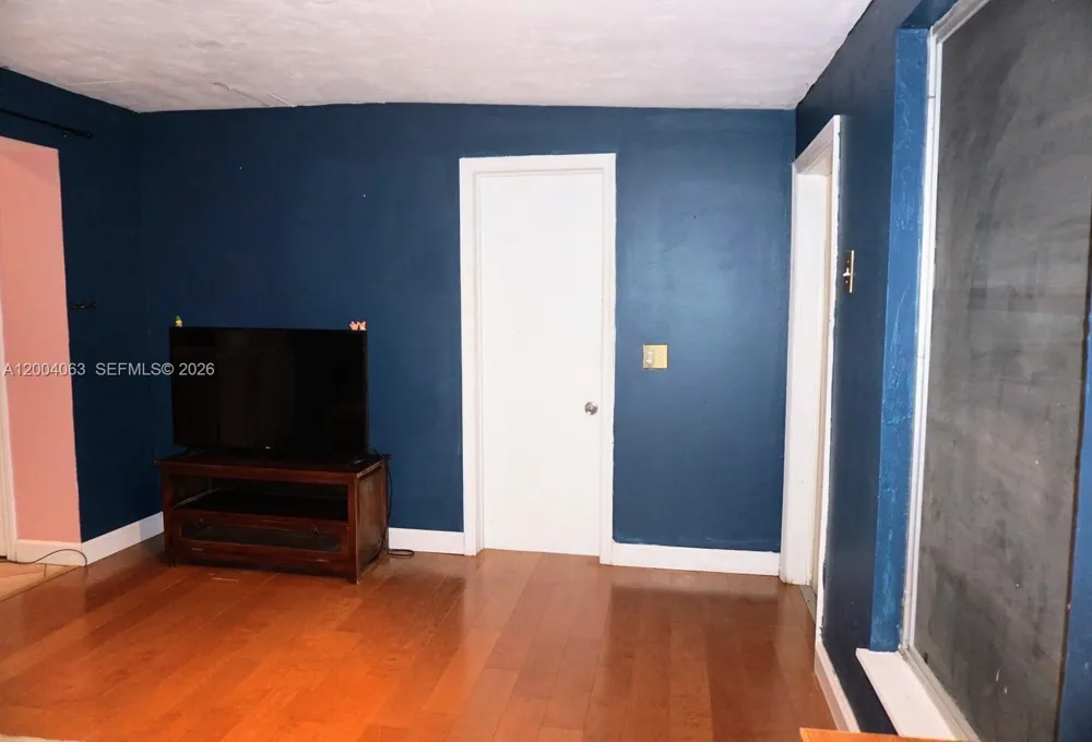 229 2nd Rd Key Largo, FL 33037