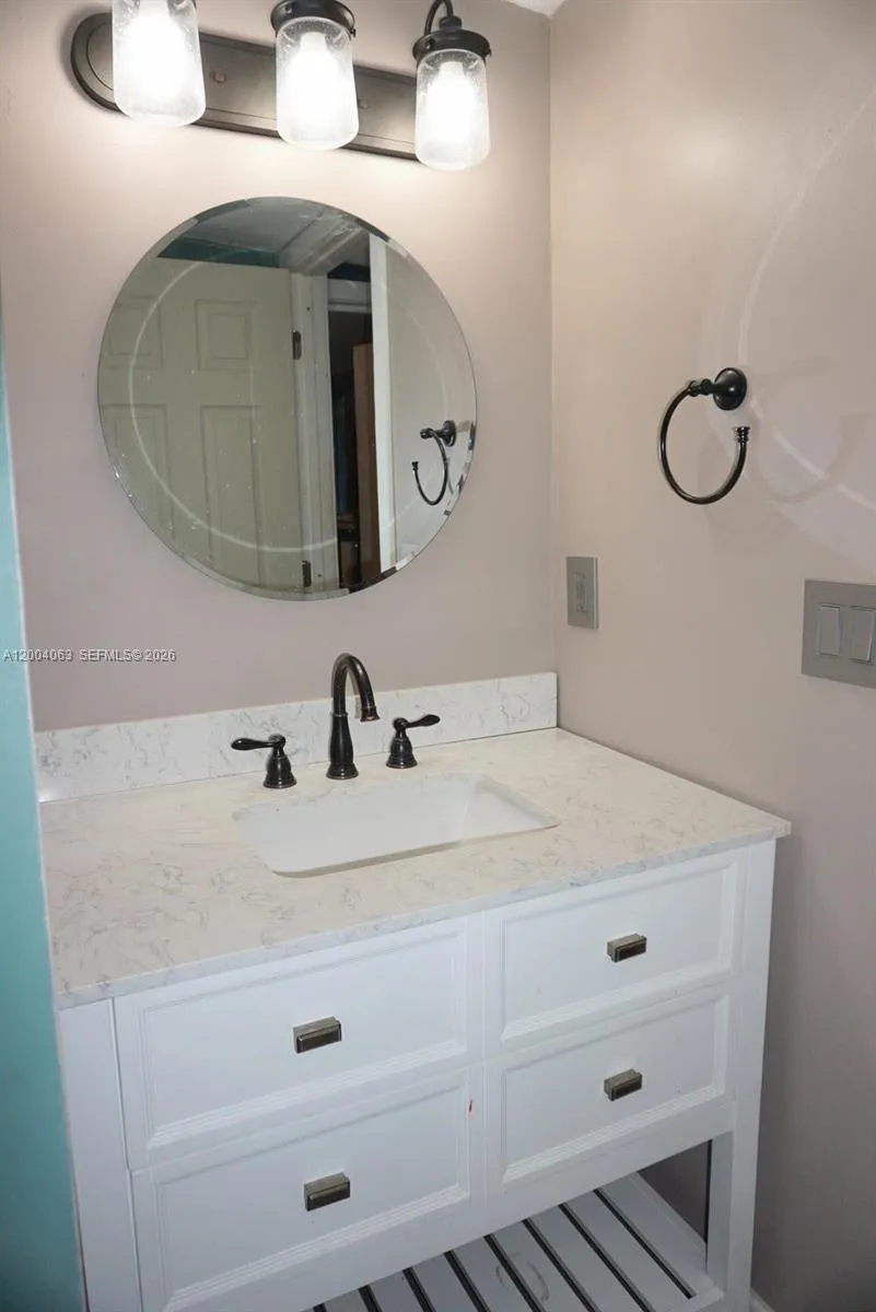 229 2nd Rd Key Largo, FL 33037