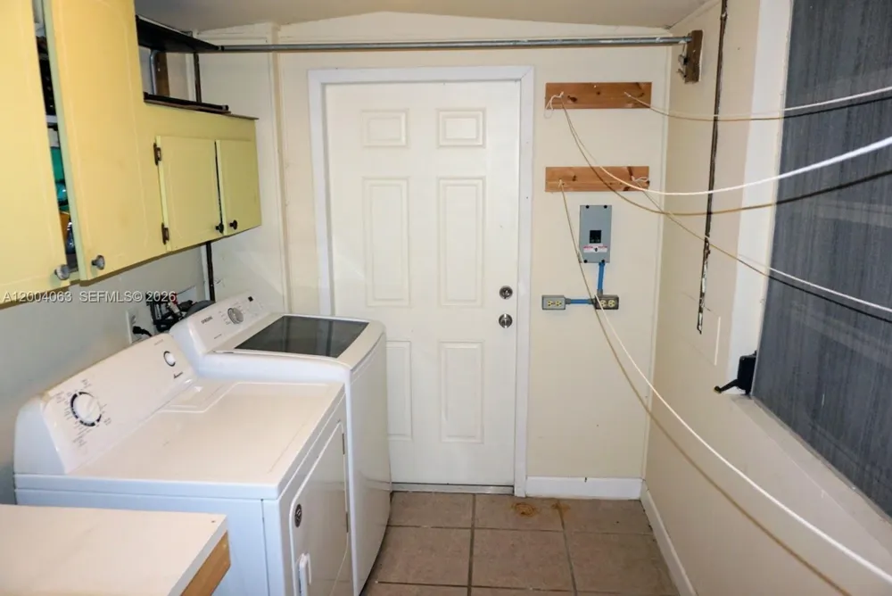 229 2nd Rd Key Largo, FL 33037
