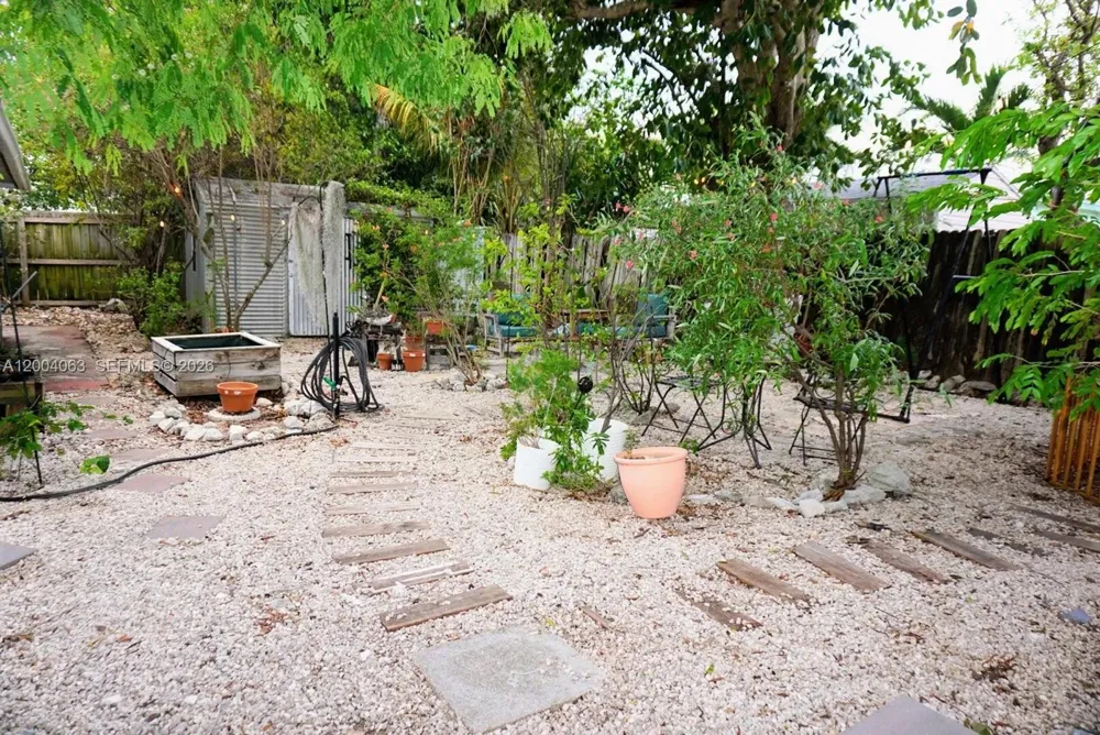 229 2nd Rd Key Largo, FL 33037