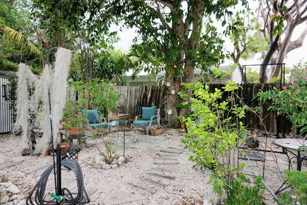 229 2nd Rd Key Largo, FL 33037