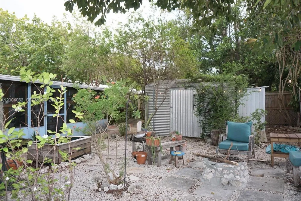 229 2nd Rd Key Largo, FL 33037