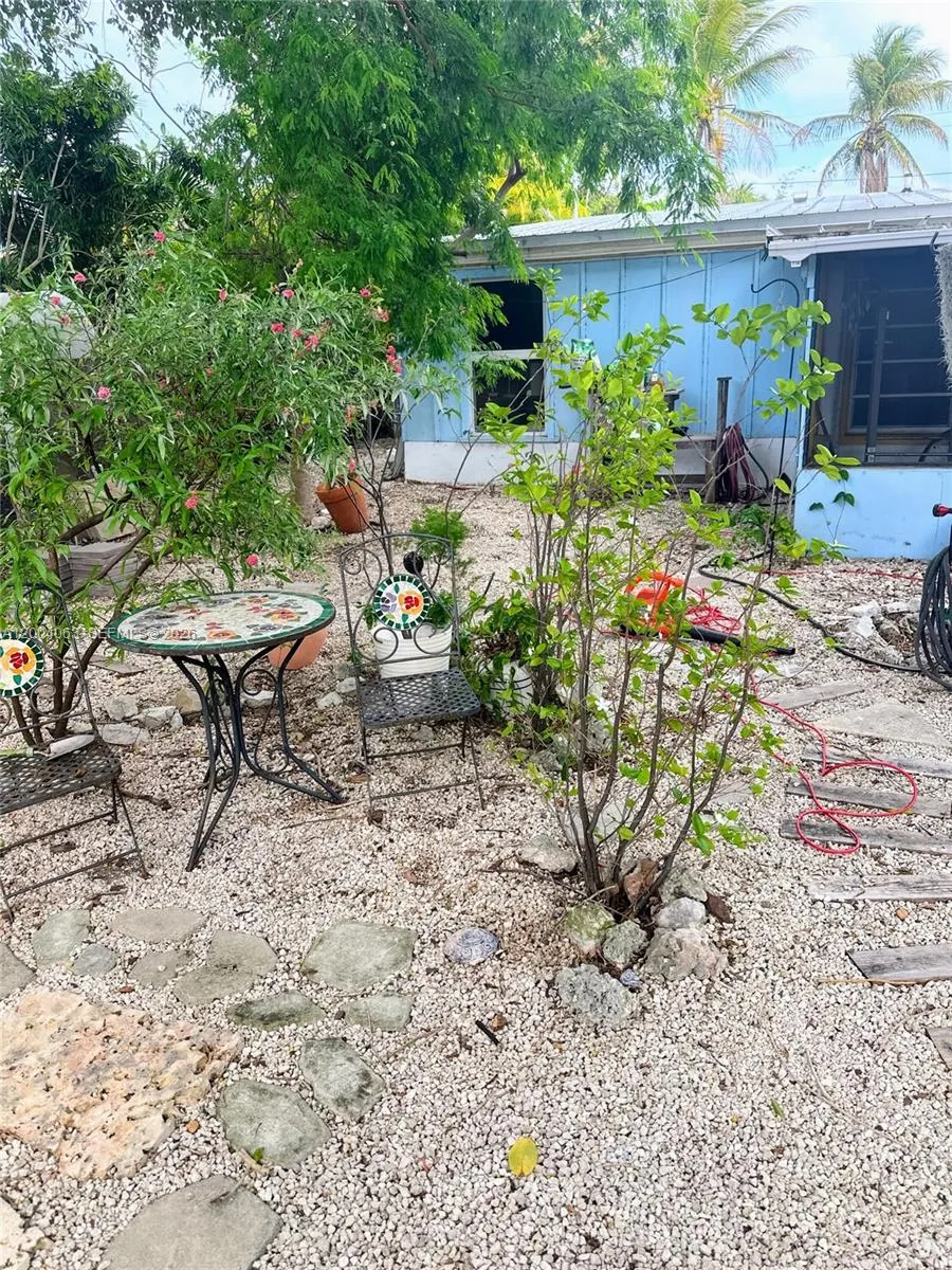 229 2nd Rd Key Largo, FL 33037