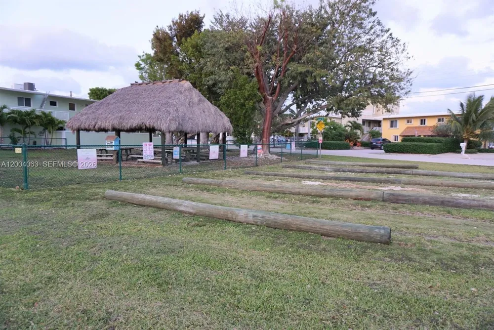 229 2nd Rd Key Largo, FL 33037