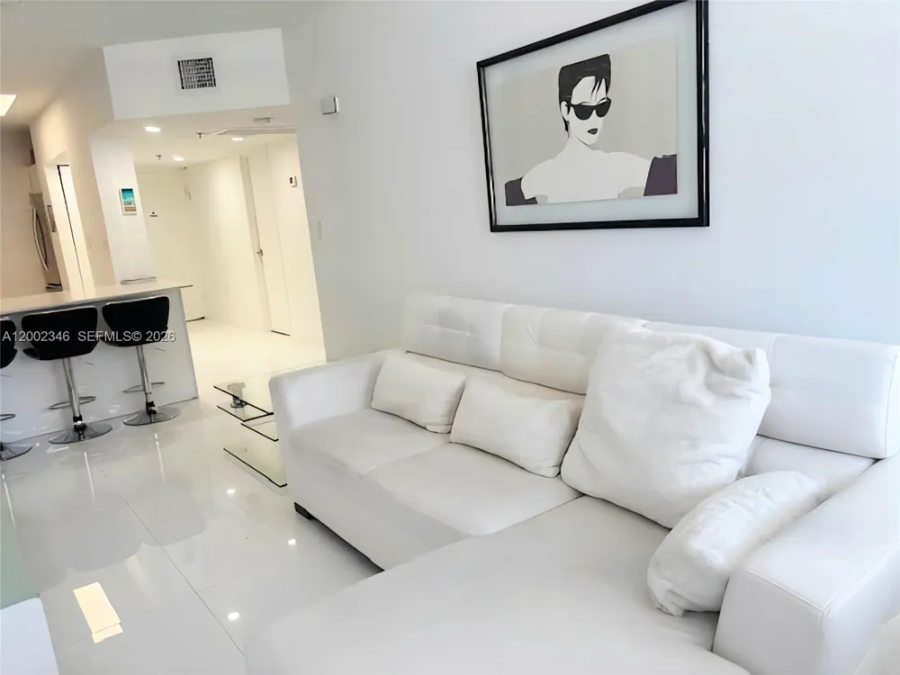 100 Lincoln Rd #927 Miami Beach, FL 33139
