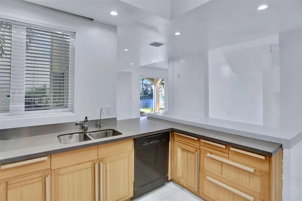 21032 NE 32nd Ave #21032 Aventura, FL 33180