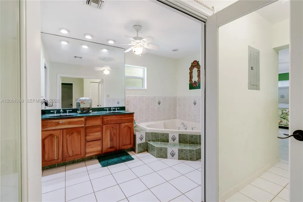 26105 SW 193rd Ave Homestead, FL 33031