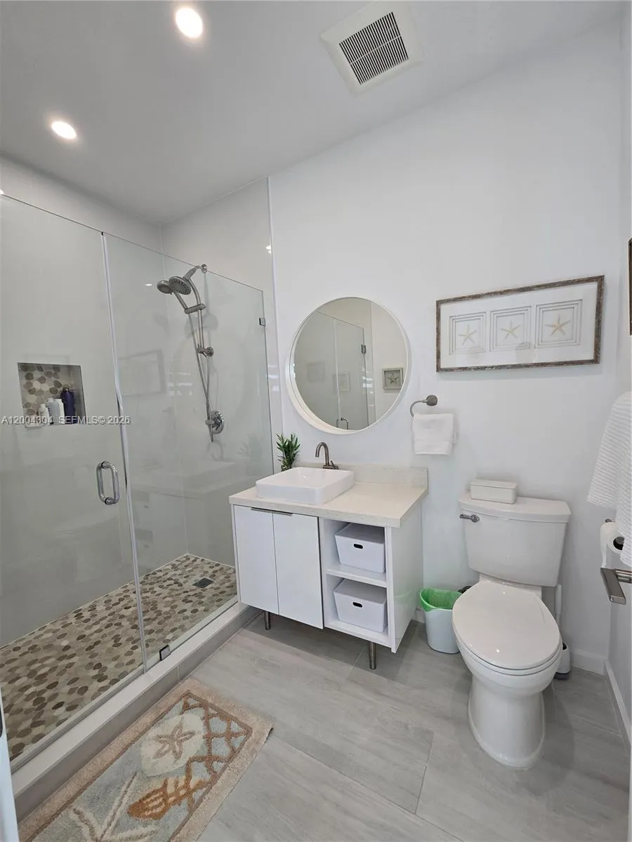 94825 Overseas Hwy #187 Key Largo, FL 33037