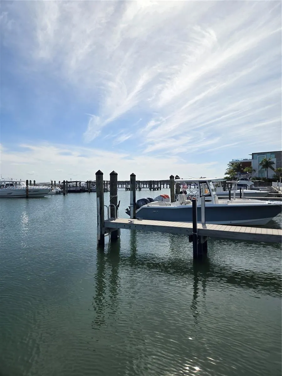 94825 Overseas Hwy #187 Key Largo, FL 33037
