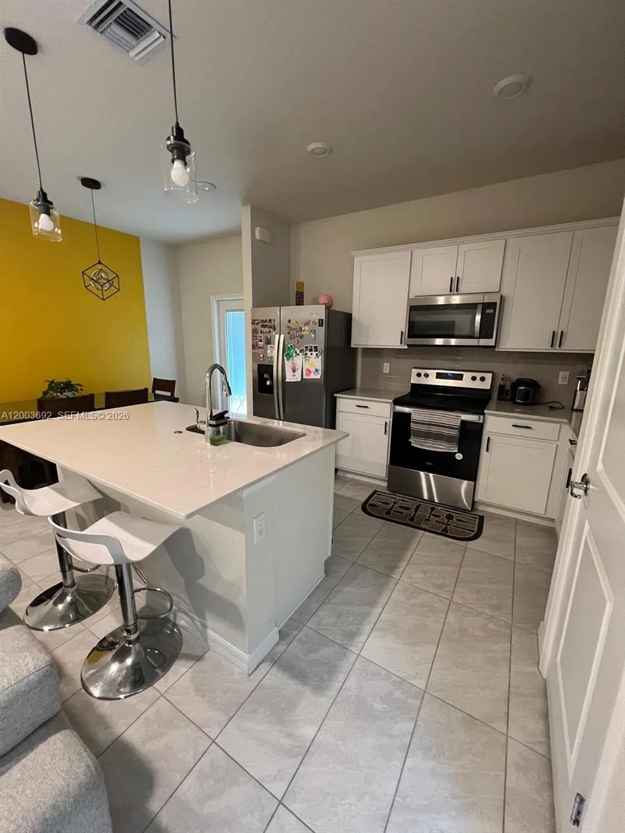 3235 Watercress DR Lauderdale Lakes, FL 33311