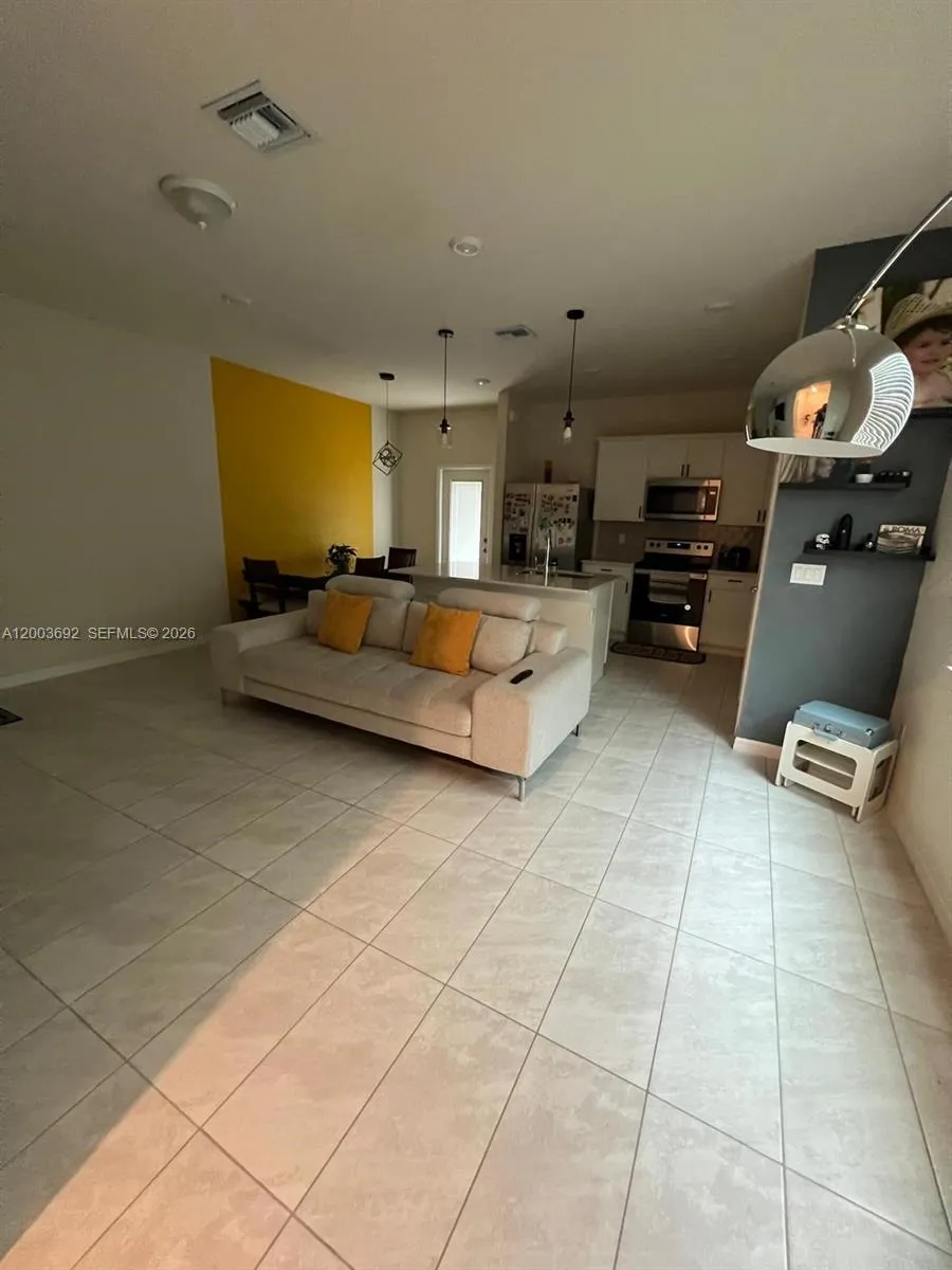 3235 Watercress DR Lauderdale Lakes, FL 33311