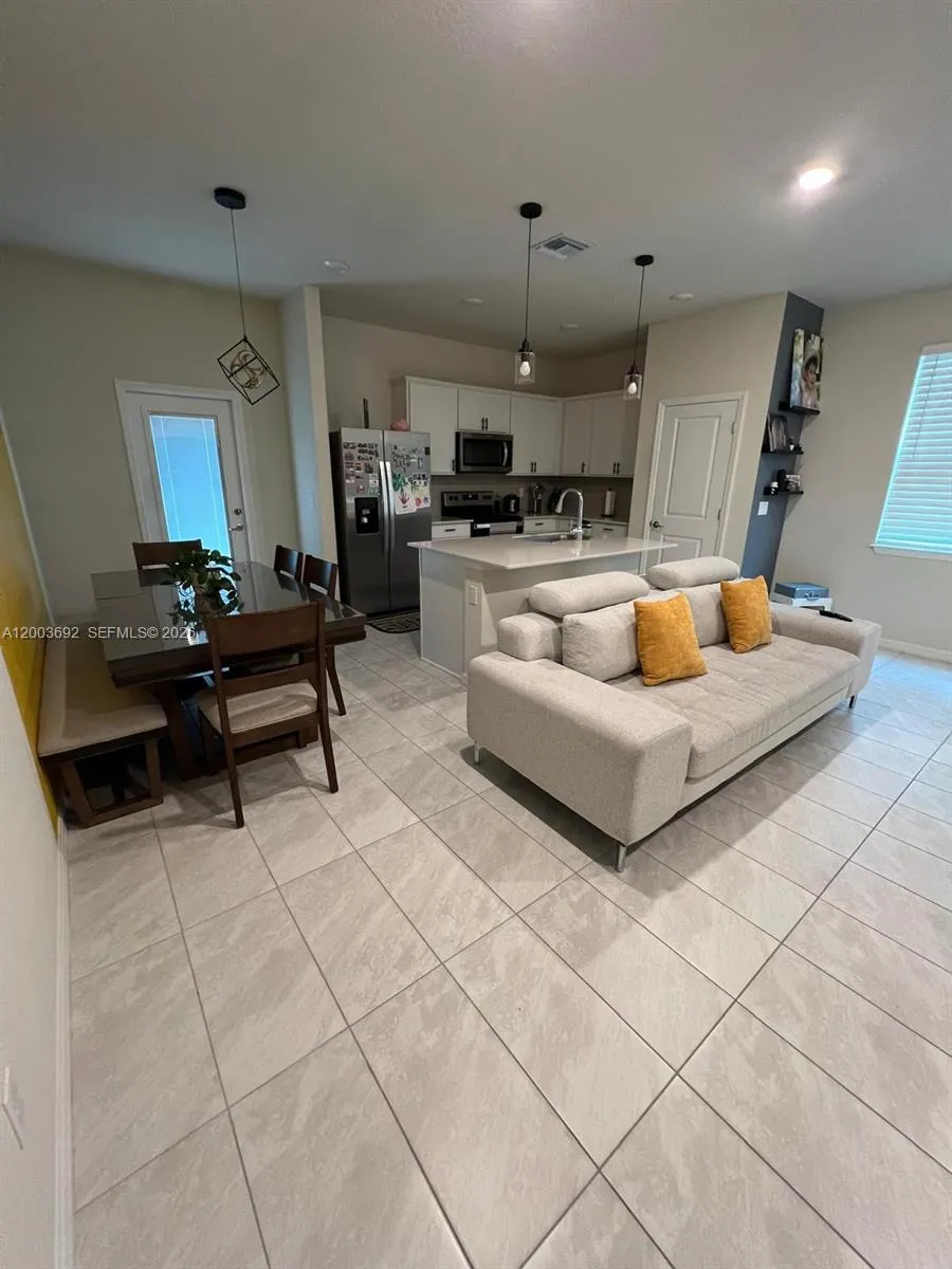 3235 Watercress DR Lauderdale Lakes, FL 33311
