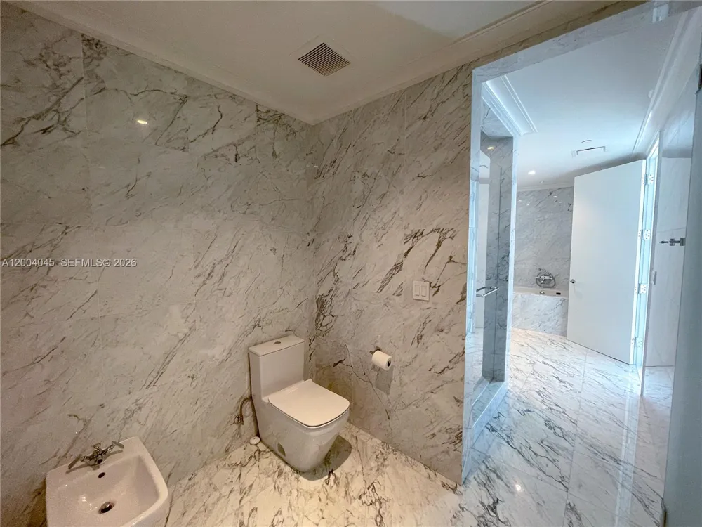 15701 Collins Ave #1205 Sunny Isles Beach, FL 33160