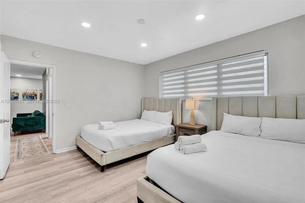 10006 E Bay Harbor Dr #17 Bay Harbor Islands, FL 33154