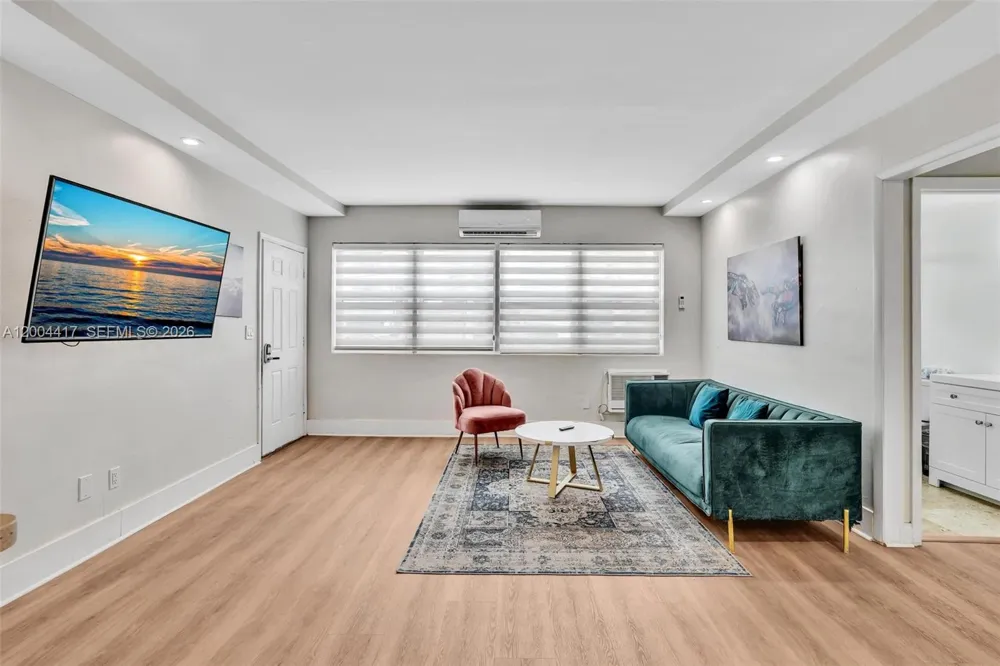 10000 E Bay Harbor Dr #12 Bay Harbor Islands, FL 33154
