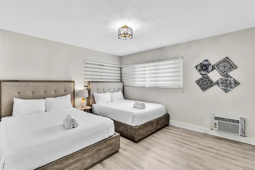 10000 E Bay Harbor Dr #18 Bay Harbor Islands, FL 33154