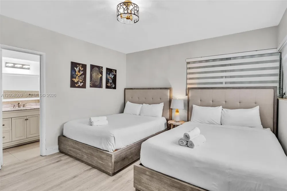 10000 E Bay Harbor Dr #18 Bay Harbor Islands, FL 33154