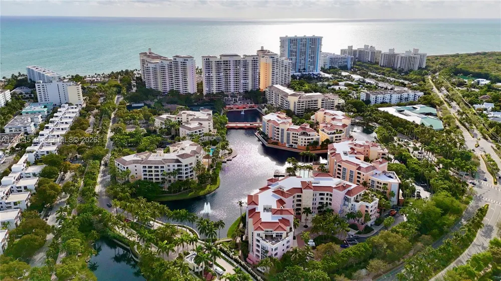 719 Crandon Blvd #310 Key Biscayne, FL 33149