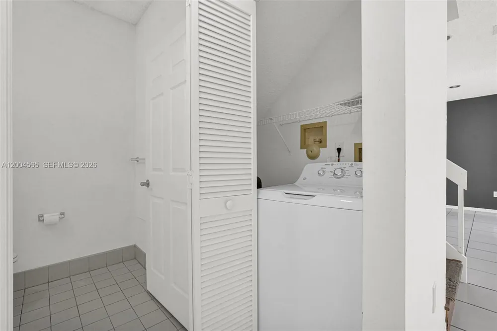 1675 Yellowheart Way Hollywood, FL 33019