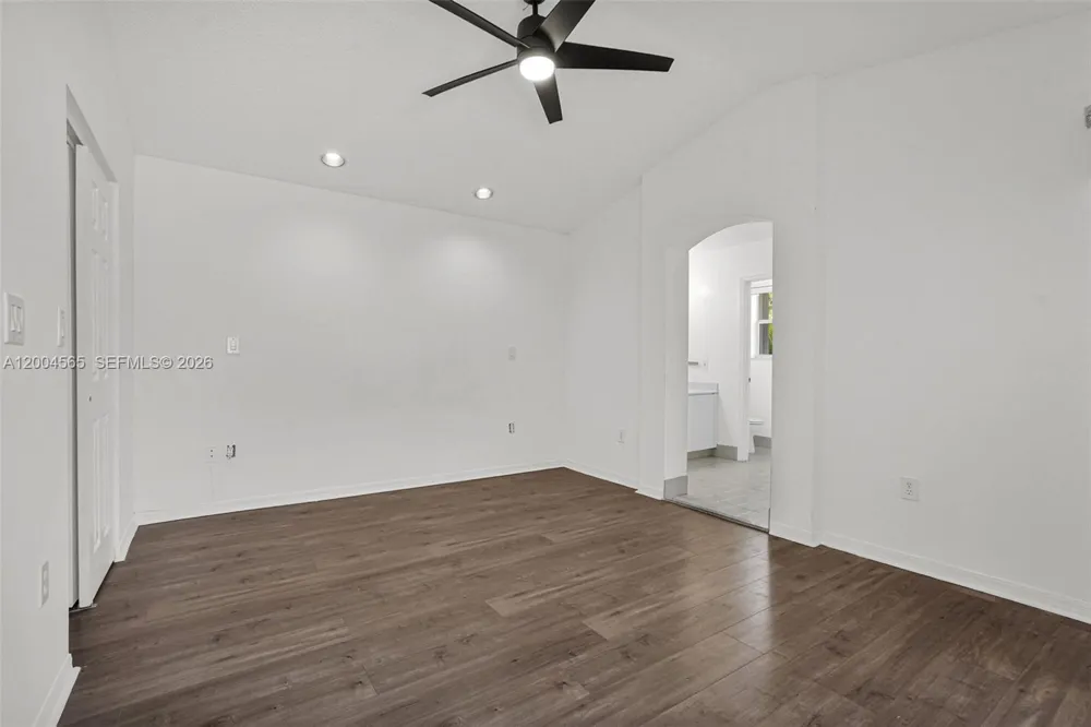 1675 Yellowheart Way Hollywood, FL 33019
